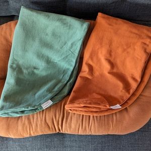 Snuggle Me Organic Infant Lounger with two covers